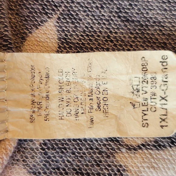 Flower Tee - Picture 5 of 7